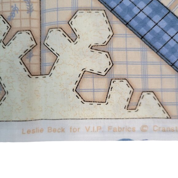 Snowman Snowflake Quilt Fabric Leslie Beck Cranston VIP 100% Cotton 1 1/3 Yards - Picture 2 of 4